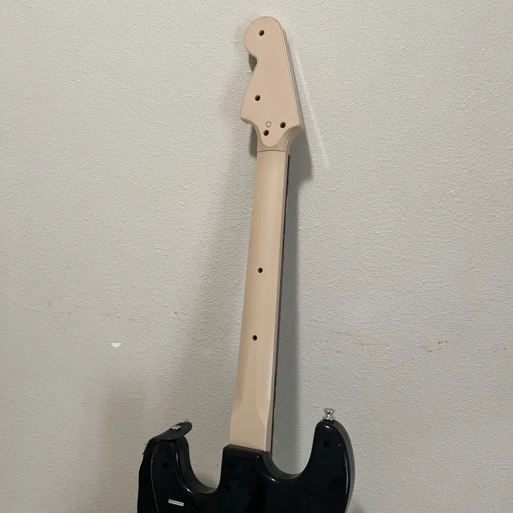 PS4 RockBand 4 Harmonix Fender Stratocaster Bluetooth Guitar